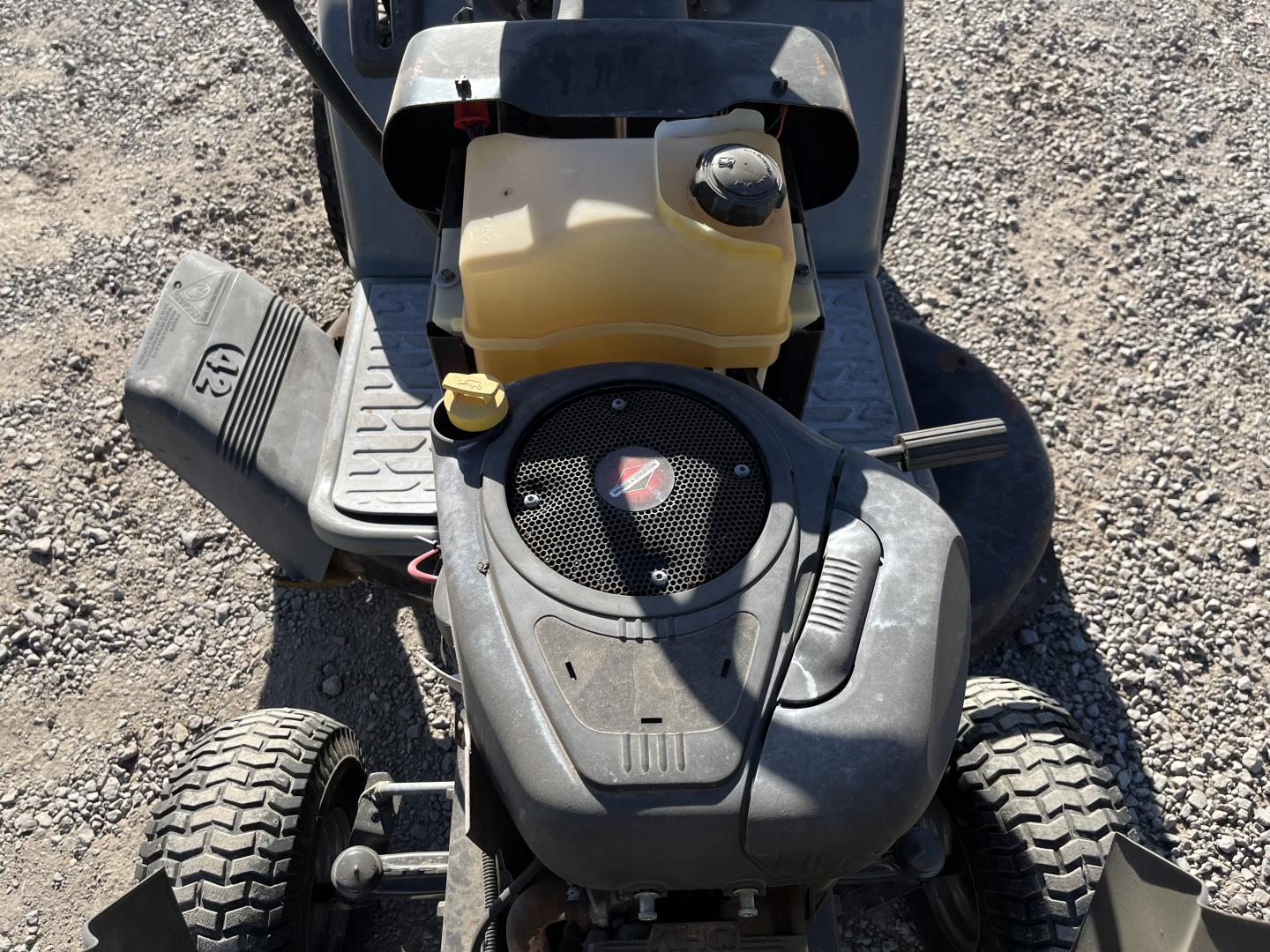 ./imagenes/INVOICE/2019/17239/CORTADORA DE ZACATE CRAFTSMAN LT 1000 (19).JPG